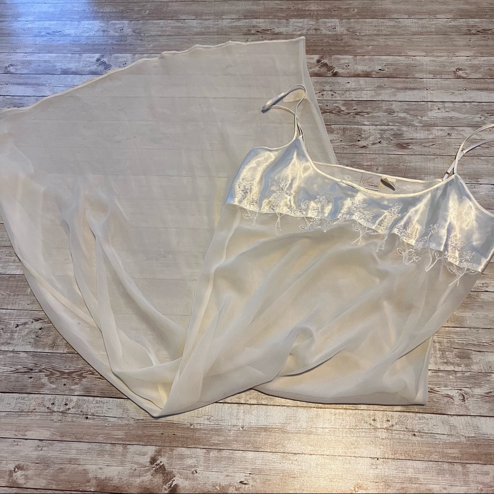 Sophia by Delicates gown